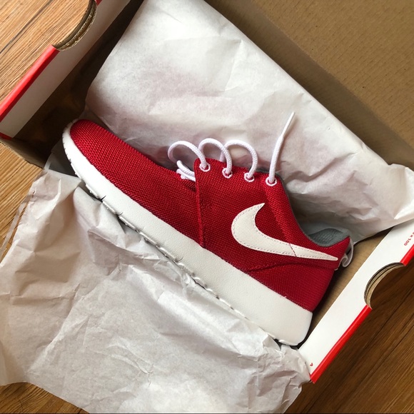 Nike Roshe One - Picture 3 of 4